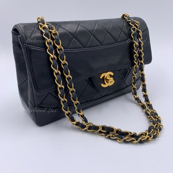 Authentic CHANEL Lambskin Double Chain Small Vintage Flap Black / Gold Hardware - Picture 4 of 17